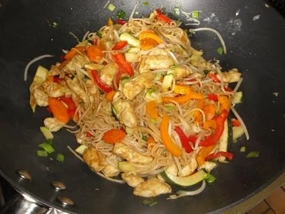 Chinesische Huhn-Nudel Pfanne - Rezept - Bild Nr. 5