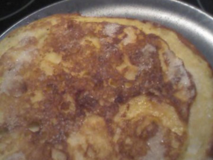 Apfelpfannekuchen mit Für den Teig und Mehl - Rezept mit Bild - kochbar.de