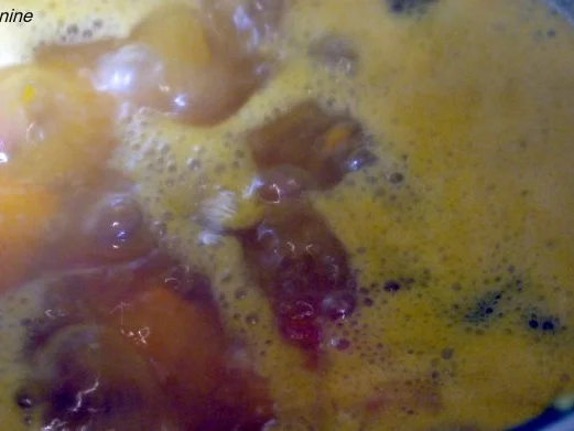 Tagliatelle in Kürbissugo mit buntem Sesamhuhn - Rezept - Bild Nr. 6