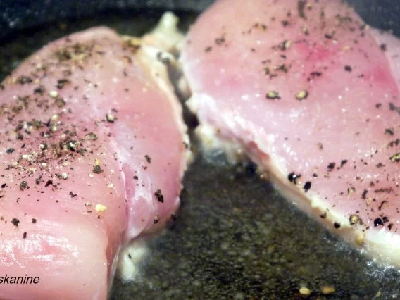 Tagliatelle in Kürbissugo mit buntem Sesamhuhn - Rezept - Bild Nr. 8