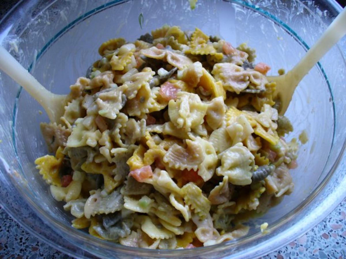 Bilder für bunter Pastasalat - Rezept