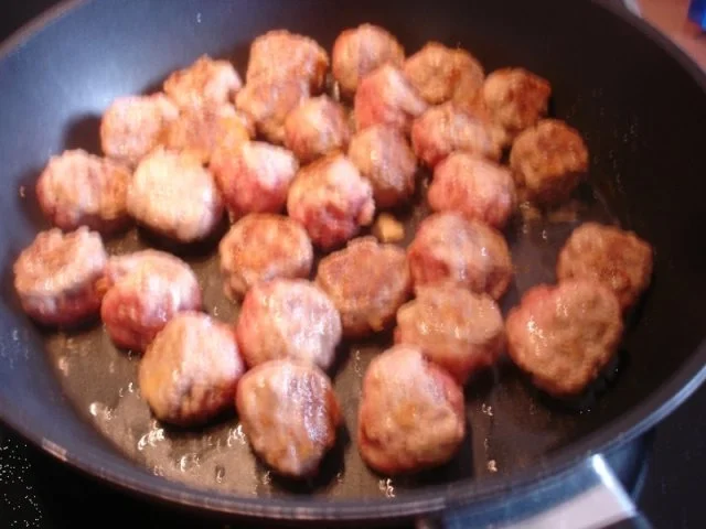 Köttbullar-Auflauf à la Papa - Rezept - Bild Nr. 5