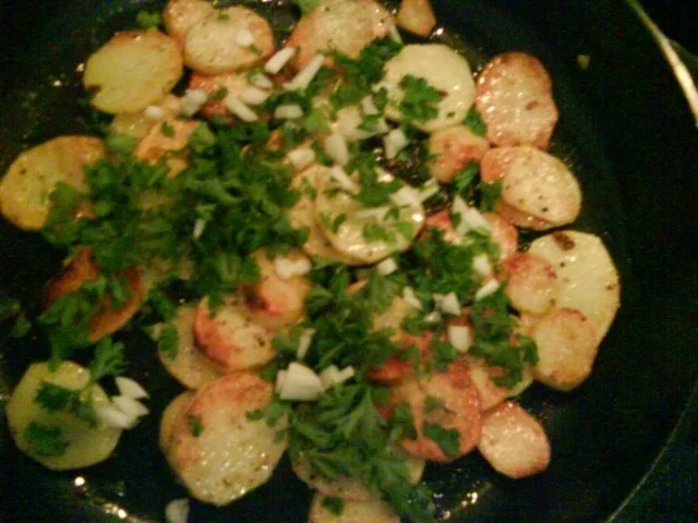 Bratkartoffeln mit Steinpilzen zum Entenconfit - Rezept