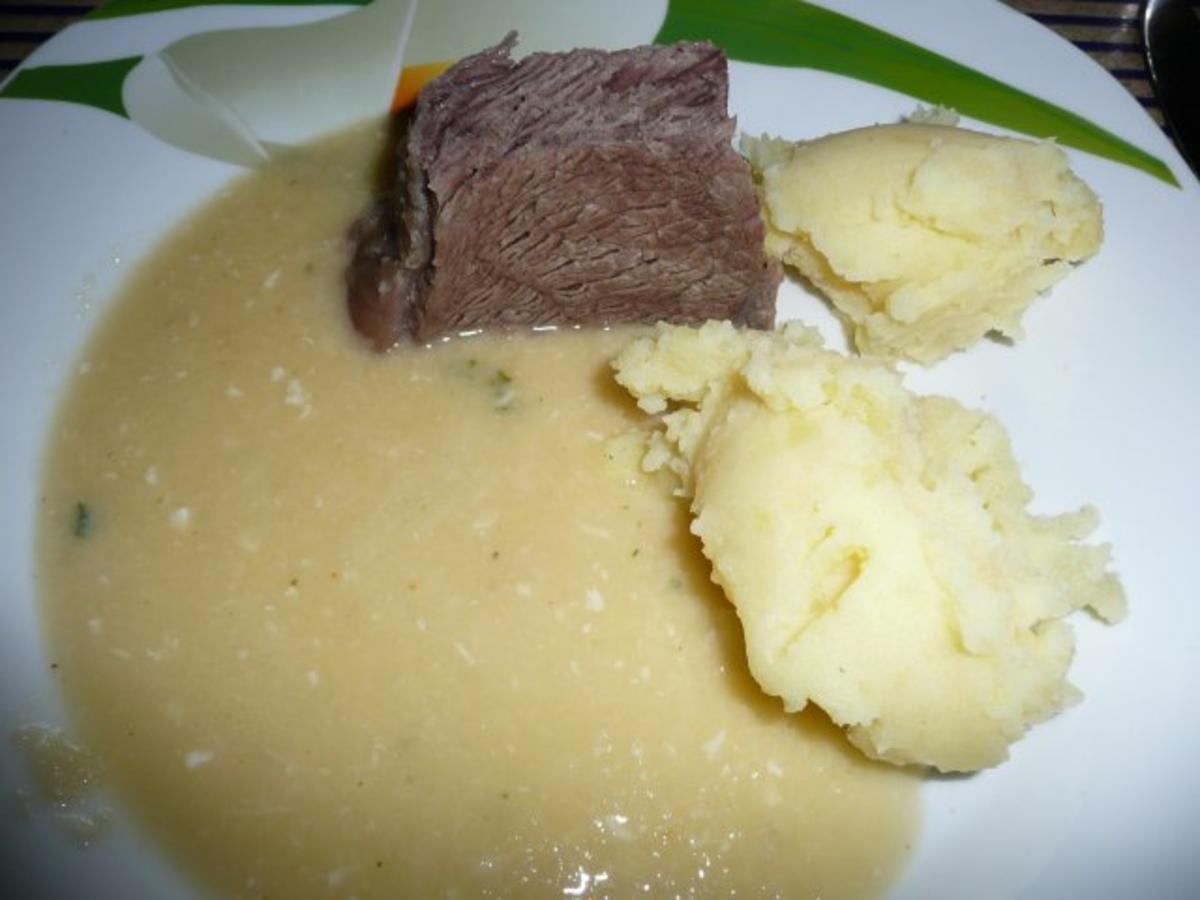 Bilder für Rindfleisch-suppe, Markklösschen, Meerrettich,Püree, - Rezept