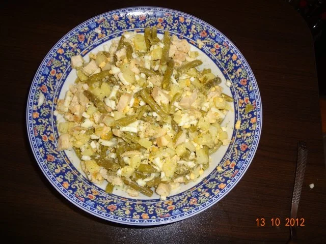 Hähnchenbrust-Bohnen-Kartoffel-Eier-Salat - Rezept