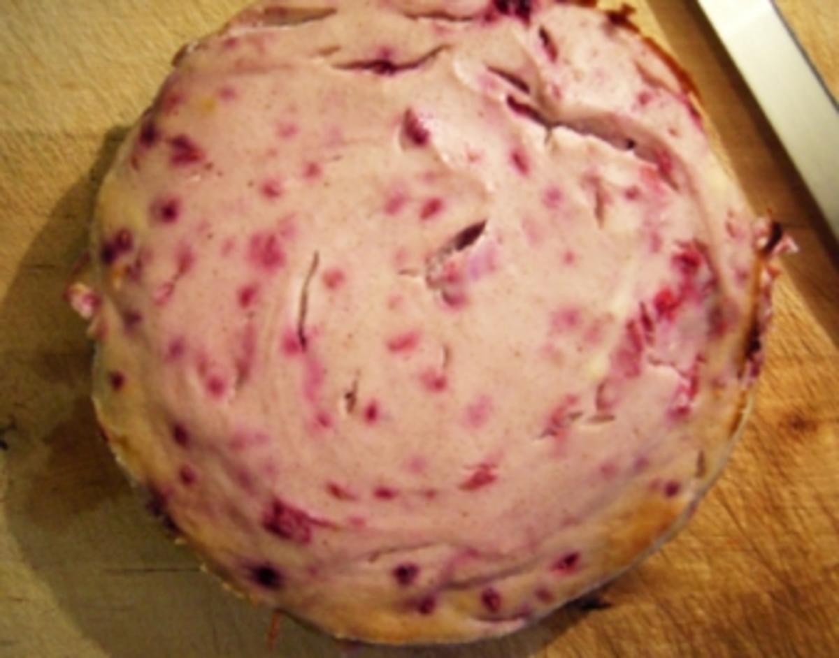 Bilder für Kuchen: Kleiner feiner (fettarmer) Beeren-Käsekuchen - Rezept