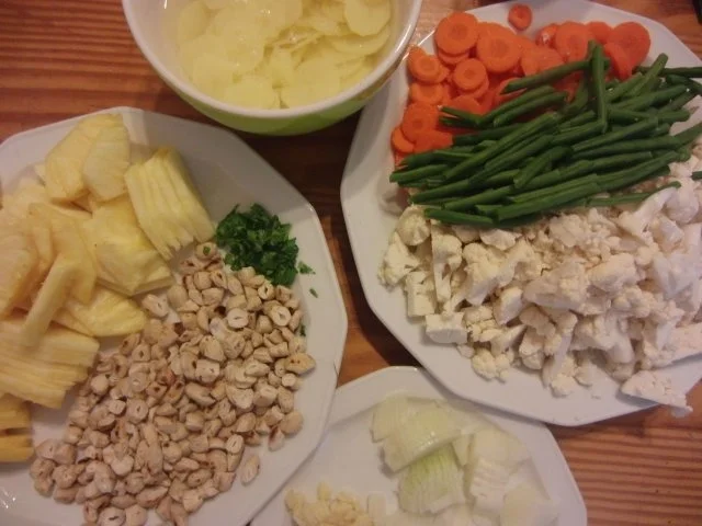 Rezept: indisches Gemüse-Curry mit Ananas Bild Nr. 2 indisches Gemüse-Curry mit Ananas - Rezept - Bild Nr. 2