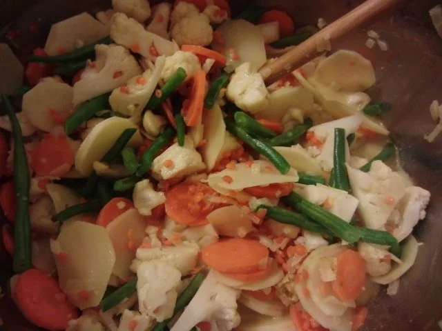 Rezept: indisches Gemüse-Curry mit Ananas Bild Nr. 4 indisches Gemüse-Curry mit Ananas - Rezept - Bild Nr. 4