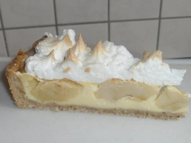 Rezept: Apfelkuchen mit Schmand und Baiserhaube Bild Nr. 2 Apfelkuchen mit Schmand und Baiserhaube - Rezept - Bild Nr. 2