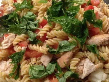 Nudel-Hähnchen-Salat - Rezept