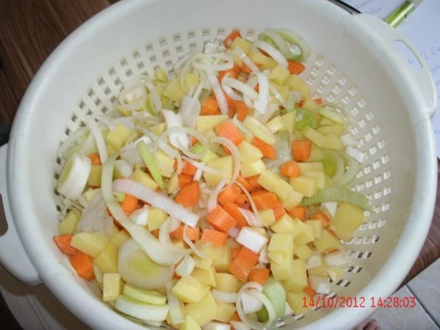 Rezept: Oma´s Graupensuppe Bild Nr. 3 Oma´s Graupensuppe - Rezept - Bild Nr. 3