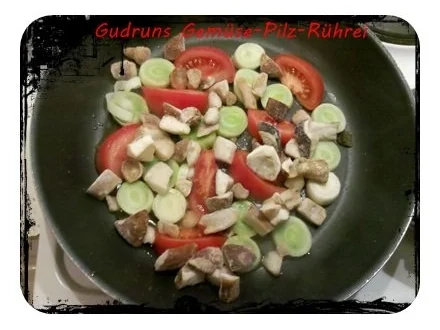 Rezept: Eier: Pilz-Gemüse-Rührei Bild Nr. 3 Eier: Pilz-Gemüse-Rührei - Rezept - Bild Nr. 3