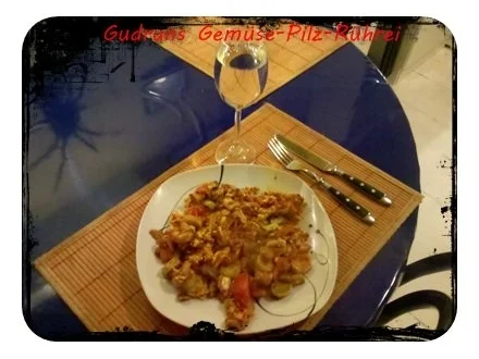 Rezept: Eier: Pilz-Gemüse-Rührei Bild Nr. 9 Eier: Pilz-Gemüse-Rührei - Rezept - Bild Nr. 9