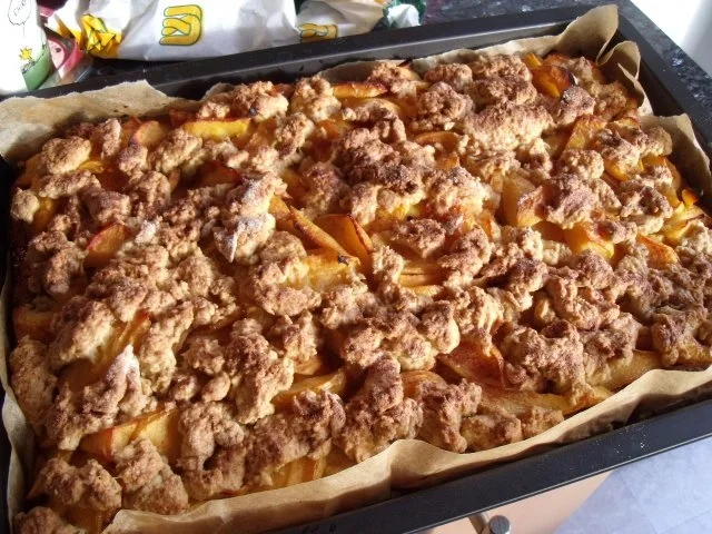 Rezept: Quitten-Streuselkuchen vom Blech Bild Nr. 2 Quitten-Streuselkuchen vom Blech - Rezept - Bild Nr. 2