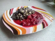 Mohnspätzle mit Zwetschgen-Himbeerröster - Rezept