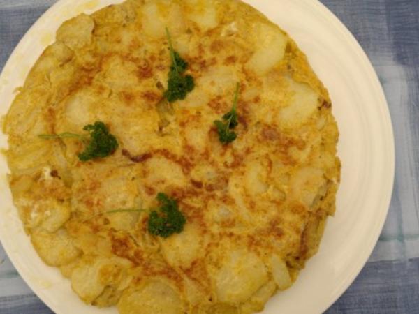 Spanische Tortilla - Rezept mit Bild - kochbar.de