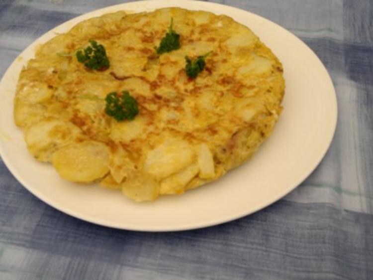 Spanische Tortilla - Rezept mit Bild - kochbar.de