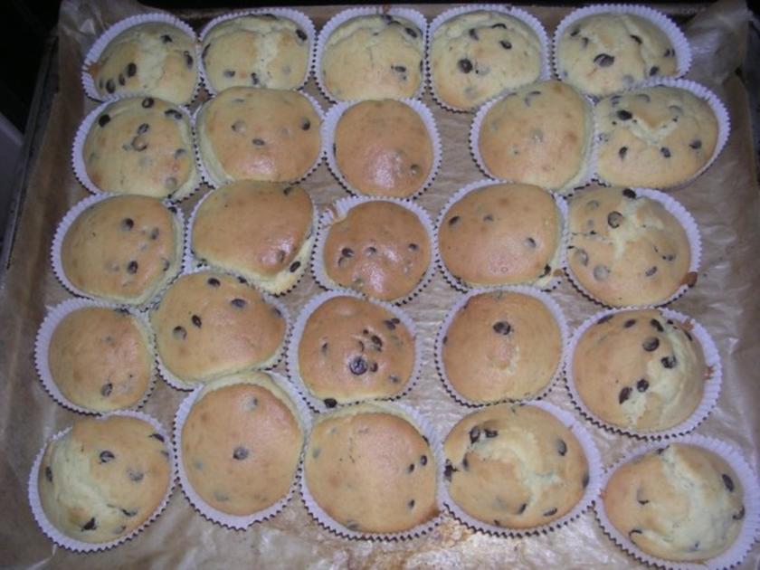 Muffins mit Schokostückchen - Rezept mit Bild - kochbar.de