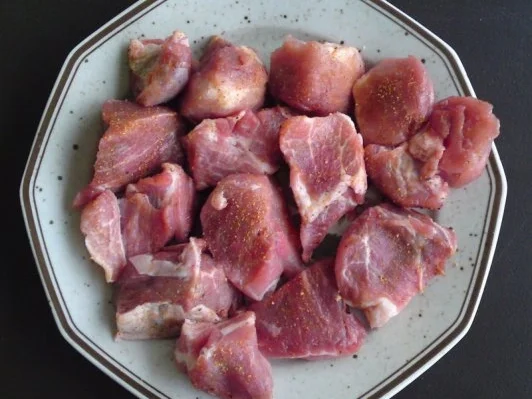 Rezept: Innerschweizer Kabisfleisch ( in Deutschland Weiss Kohl ) Innerschweizer Kabisfleisch ( in Deutschland Weiss Kohl ) - Rezept