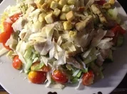 Gemischter Salat mit Caeser-Salad-Dressing - Rezept