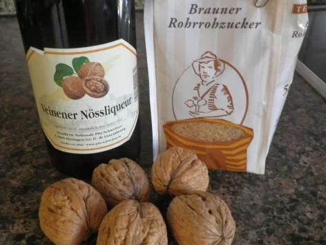 Rezept: Maroneneis auf Preiselbeerspiegel ... Bild Nr. 10 Maroneneis auf Preiselbeerspiegel ... - Rezept - Bild Nr. 10