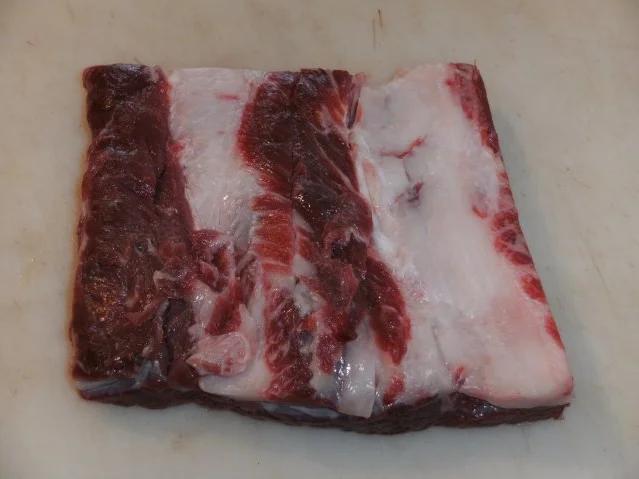 Rezept: Fleisch: Rinderbauch / Schemmrippe, geschmort, mit Steinpilzen und Preiselbeeren Bild Nr. 2 Fleisch: Rinderbauch / Schemmrippe, geschmort, mit Steinpilzen und Preiselbeeren - Rezept - Bild Nr. 2