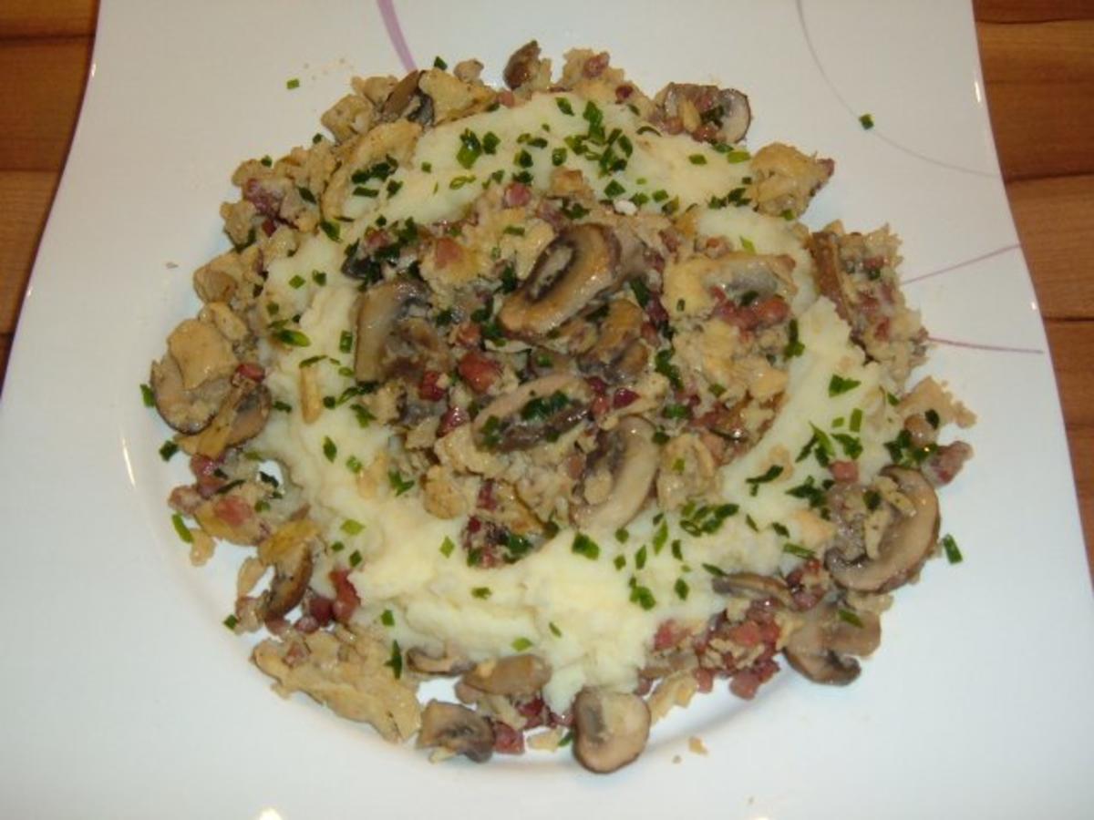 Rührei : im Nest mit Champignons und Schinken - Rezept - Bild Nr. 4