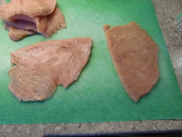 Putenröllchen auf Sellerie-Kartoffelpüree und gedünstete Möhren - Rezept - Bild Nr. 3