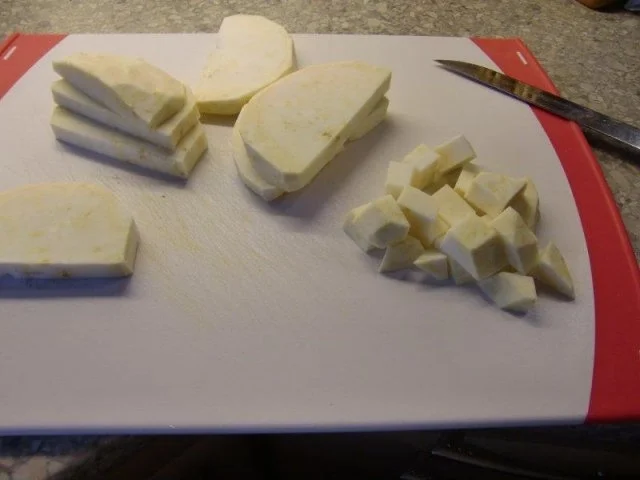 Putenröllchen auf Sellerie-Kartoffelpüree und gedünstete Möhren - Rezept - Bild Nr. 6