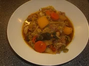 Wirsingkohleintopf mit Steckrüben und Hackbällchen - Rezept