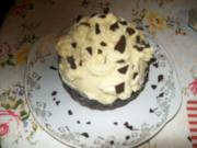 BIG TOP CUPCAKE REZEPT AUS DEN USA  mit Frosting und Füllung - Rezept