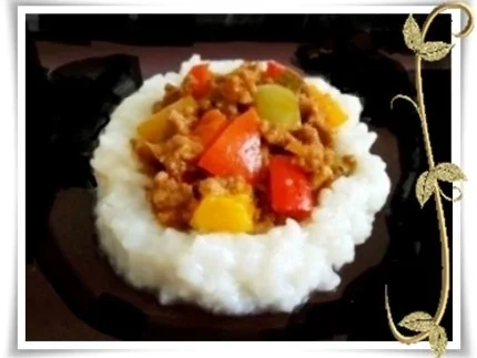 Raffinierte bunte Paprikapfanne  mit Hackfleisch und Reis dazu - Rezept