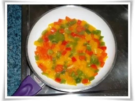 Raffinierte bunte Paprikapfanne  mit Hackfleisch und Reis dazu - Rezept - Bild Nr. 12