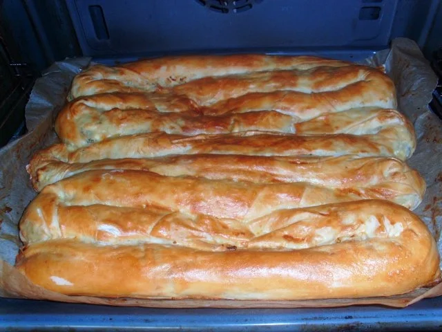 Rezept: Baniza - gefüllt mit Lauch und Schafskäse Bild Nr. 7 Baniza - gefüllt mit Lauch und Schafskäse - Rezept - Bild Nr. 7