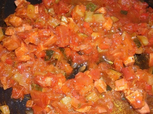 Spaghetti mit Gemüse-Fleischwurst-Soße - Rezept - Bild Nr. 2