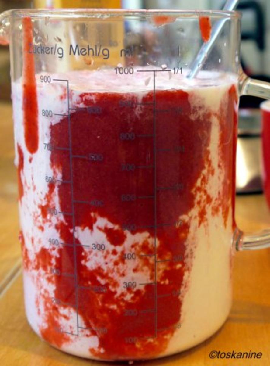 Erdbeerpudding - Rezept - Bild Nr. 3