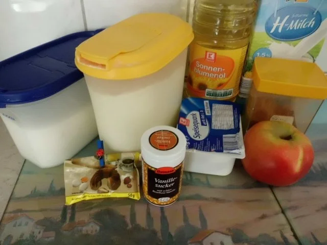 Kleingebäck: Dinkeldonuths mit Zimtapfel - Rezept - Bild Nr. 2