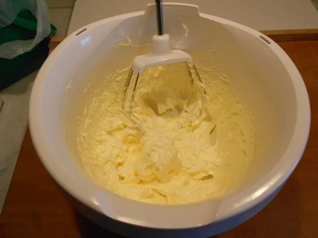 Eierlikör-Buttercreme - Rezept - Bild Nr. 6