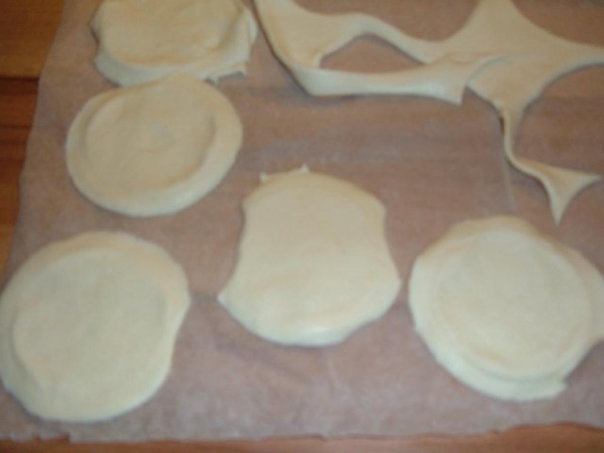Kuchen : Blätterteig - Pudding - Marzipan - Apfel - Küchlein - Rezept - Bild Nr. 4