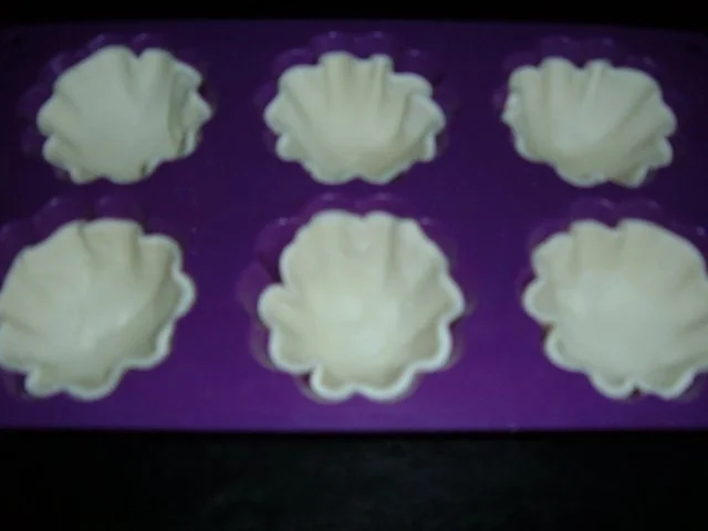 Rezept: Kuchen : Blätterteig - Pudding - Marzipan - Apfel - Küchlein Bild Nr. 5 Kuchen : Blätterteig - Pudding - Marzipan - Apfel - Küchlein - Rezept - Bild Nr. 5