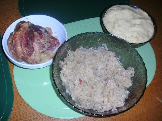 Rezept: Weinsauerkraut mit Schweinshaxe und Kartoffelpürre Bild Nr. 2 Weinsauerkraut mit Schweinshaxe und Kartoffelpürre - Rezept - Bild Nr. 2