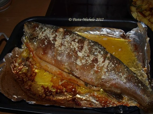 Eismeersaibling, gebacken mit Kräuterbutterfüllung - Rezept