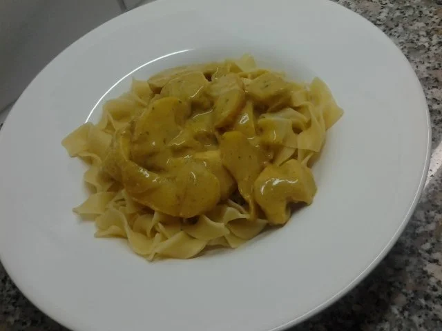 Nudeln an Apfel-Curry - Rezept