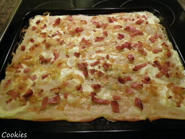 Flammkuchen "Elsässer Art" - Rezept