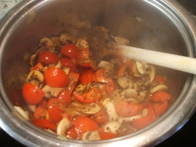 Soßen: Pasta-Sauce "Überfall" - Rezept - Bild Nr. 3