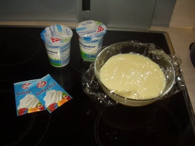 Rezept: Himbeer-Vanille-Schnitten Bild Nr. 4 Himbeer-Vanille-Schnitten - Rezept - Bild Nr. 4