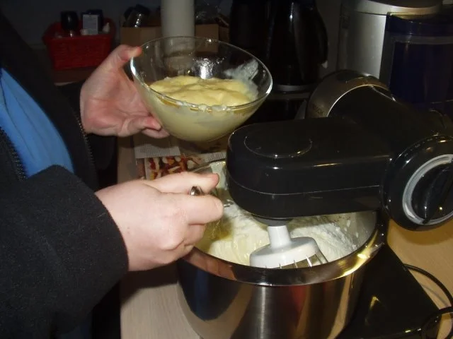 Rezept: Himbeer-Vanille-Schnitten Bild Nr. 5 Himbeer-Vanille-Schnitten - Rezept - Bild Nr. 5