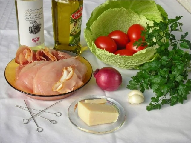 Rezept: Hühnchenbrust Involtini im Wirsingmantel Bild Nr. 2 Hühnchenbrust Involtini im Wirsingmantel - Rezept - Bild Nr. 2