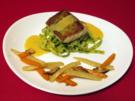 Fischfilet auf Koriandernudeln mit Maracujasoße, Gemüse und Pilzen - Rezept