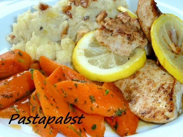 Rezept: Zitronenhuhn mit Walnuss-Kartoffelbrei Zitronenhuhn mit Walnuss-Kartoffelbrei - Rezept